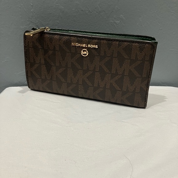 Michael Kors Dark Brown Monogram Wallet - Picture 1 of 11